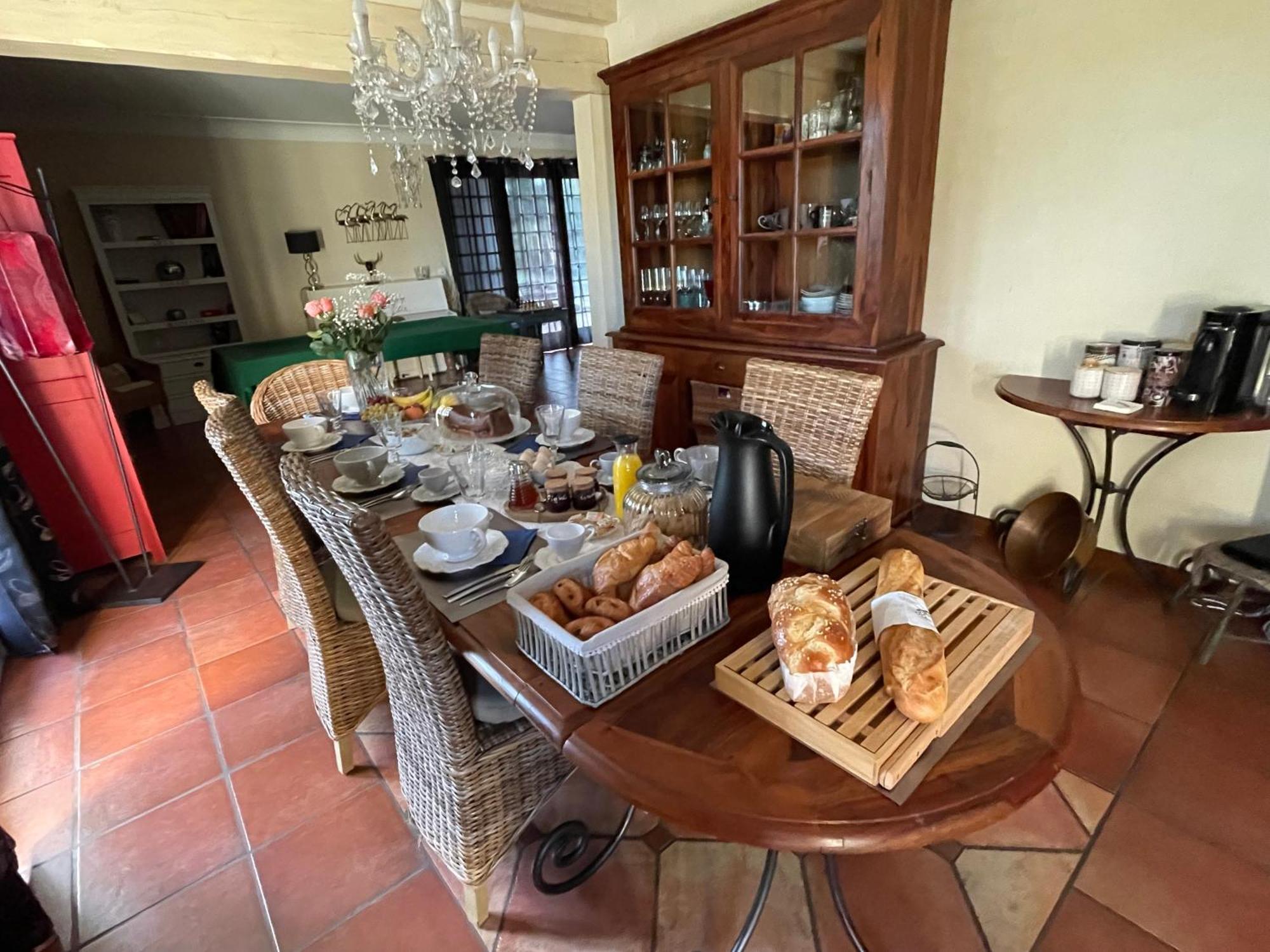 Bed and Breakfast La Belle Chaumiere Bretagne-de-Marsan Exteriér fotografie