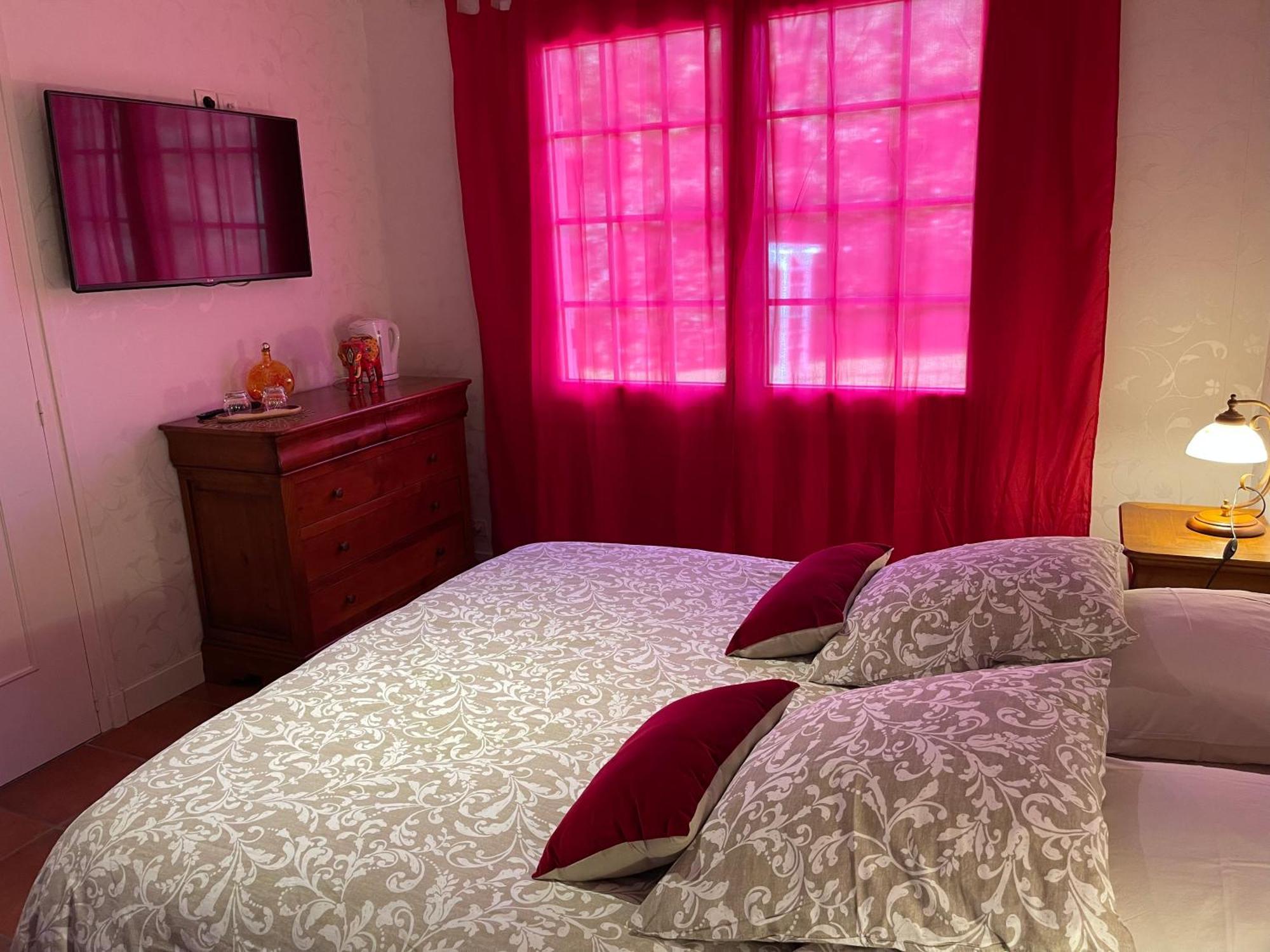 Bed and Breakfast La Belle Chaumiere Bretagne-de-Marsan Exteriér fotografie