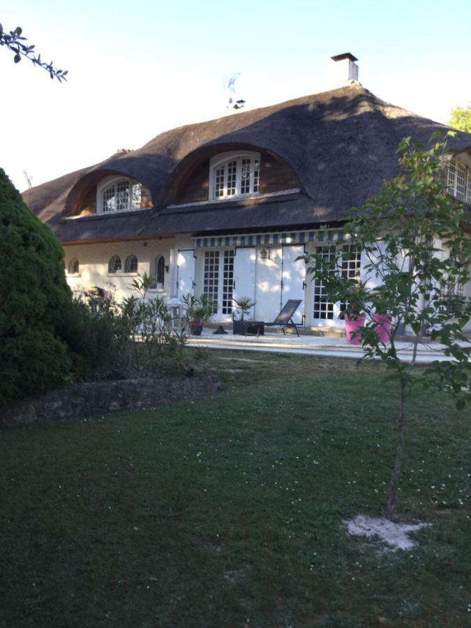 Bed and Breakfast La Belle Chaumiere Bretagne-de-Marsan Exteriér fotografie